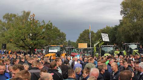 Jaaroverzicht augustus: Gemiste kans voor FDF, Schouten in zomergasten en Nederland heeft te weinig 