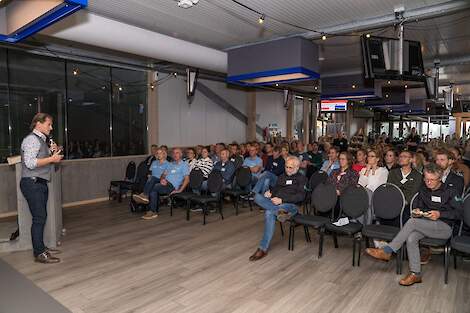 Lector Ron Methorst van de Aeres Hogeschool sprak de deelnemers toe.