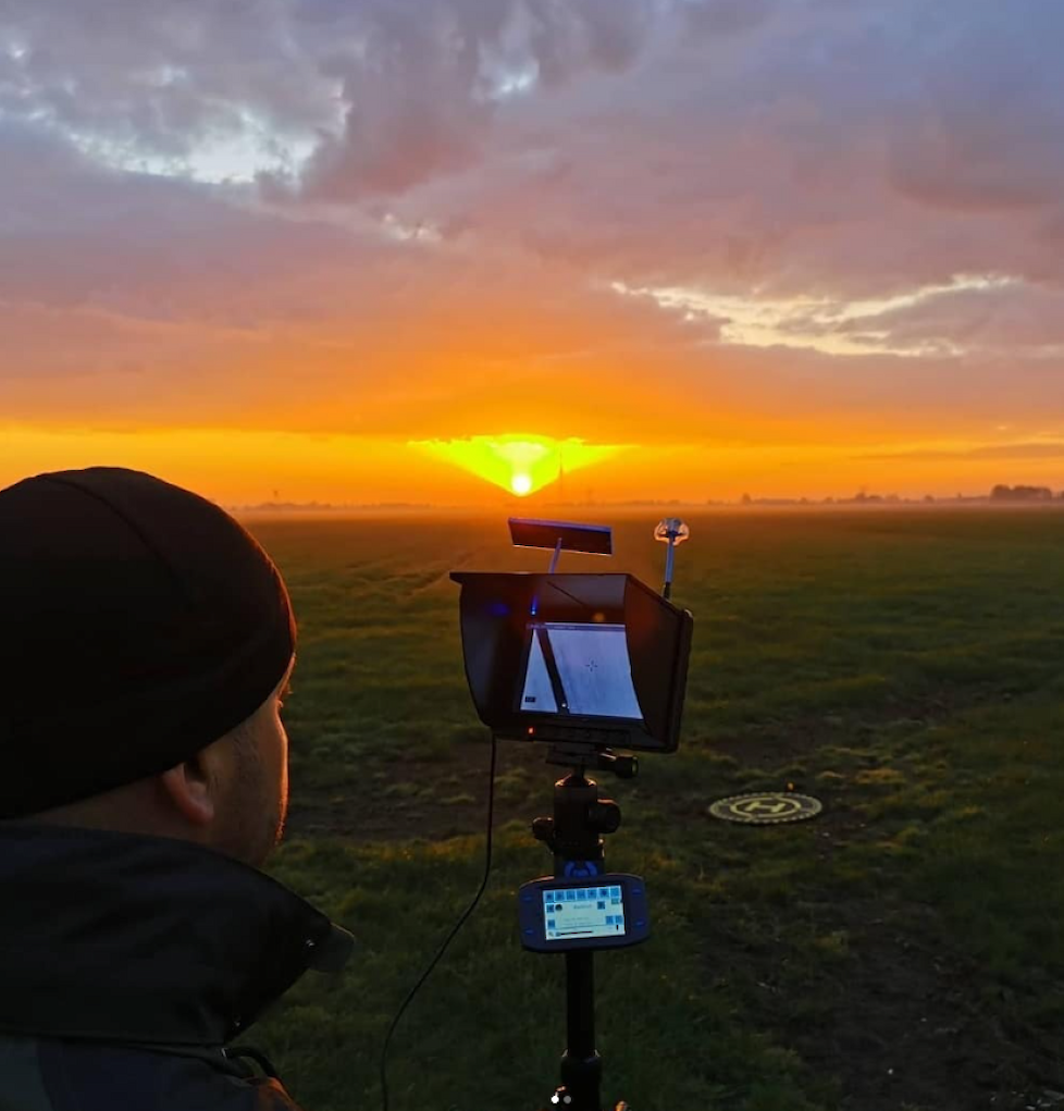 Nesten zoeken met de drone.