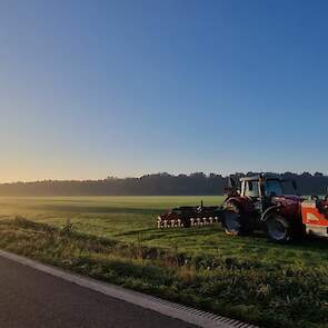 Van Helmond Loonbedrijf kon mooie plaatjes schieten van het sleepslangen deze week.