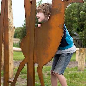 Kinderen genieten van het Gruttokuikenpad.