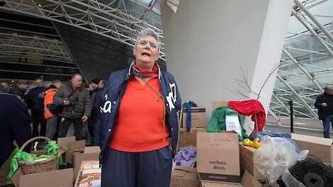 Boerenprotest met verhuisdozen in Utrecht tegen UPLG